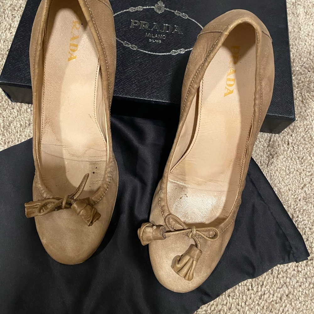 Prada low heels pump washed color style